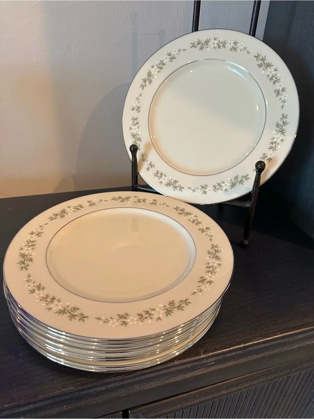 Lenox dinner plate